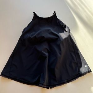 Lululemon black tank w/ built in bra.